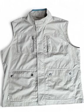 Men's Light Tan Lightweight Outdoor Sport Vest with Multiple Pockets